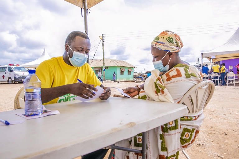 Health outreach day in the Binsere community near Obuasi mine